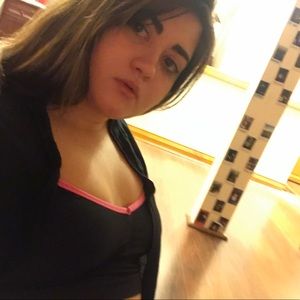 Meet your Posher, Gabriella